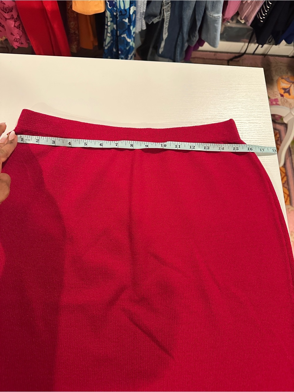 St. John Red Pencil Skirt - Sleek Knit Silhouette - Picture 6 of 6